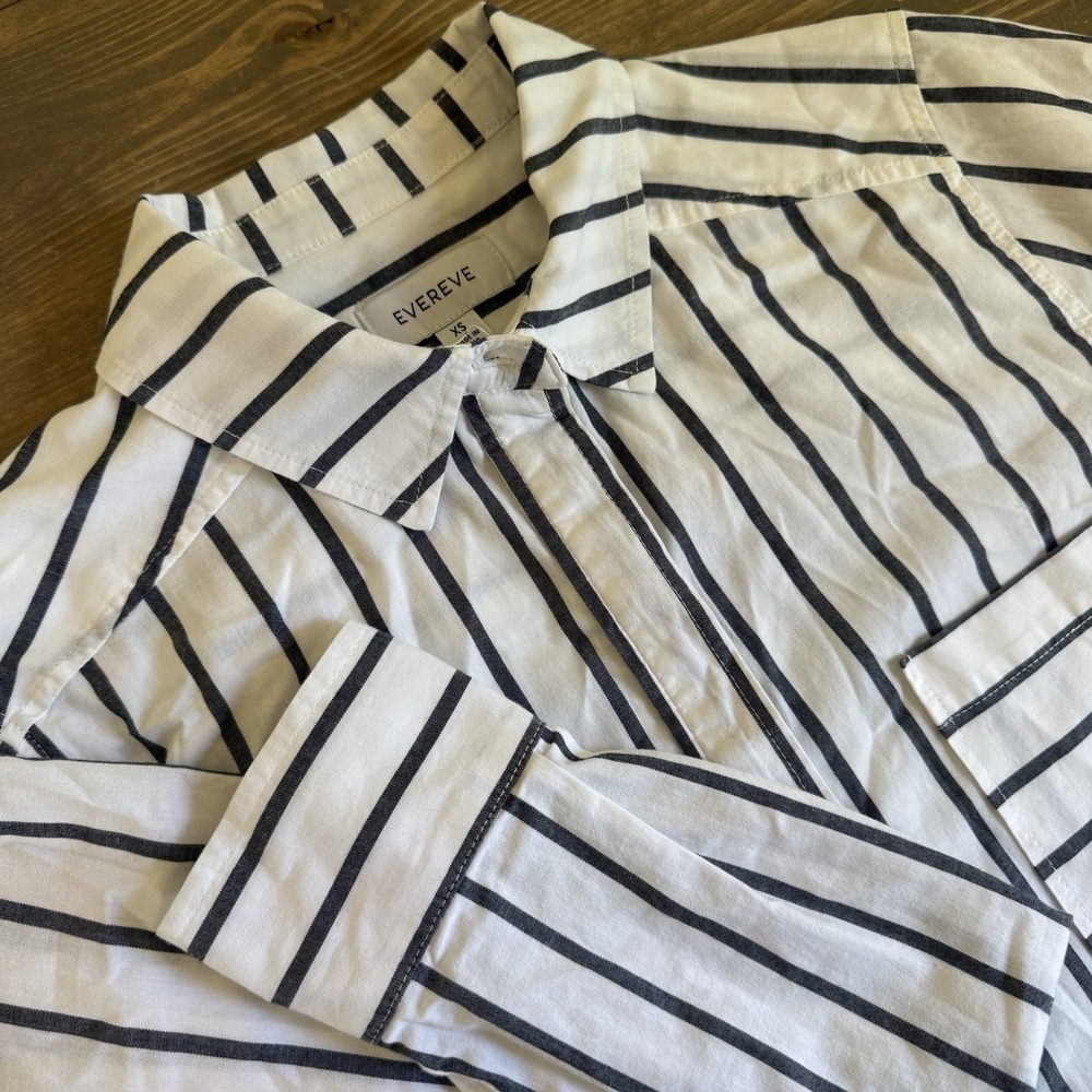 Evereve Womens‎ XS White Black Vertical Stripe Long Sleeve Button Up Shirt Top